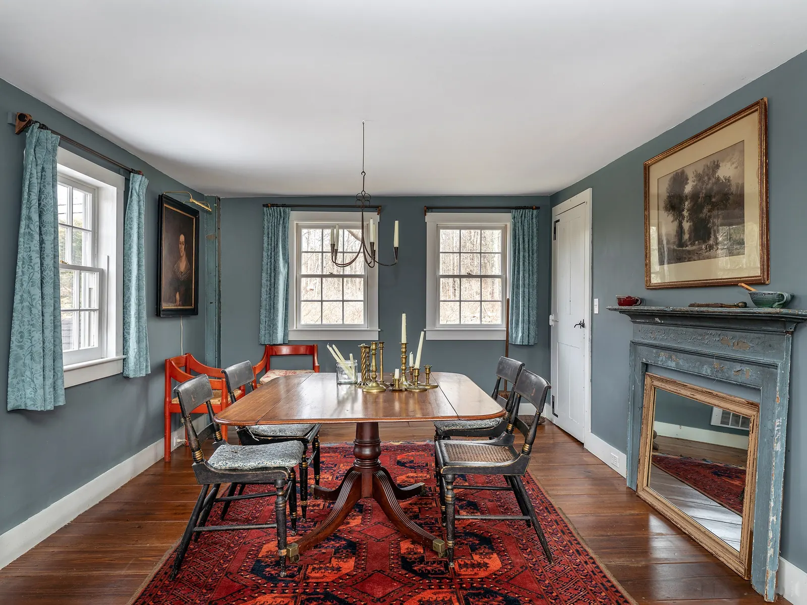 Cottage dining room with painted mantel